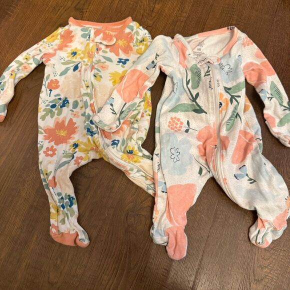 Carter's Other - Newborn Floral Zip Sleeper Bundle | 2 Piece | Soft Pastels | Preloved